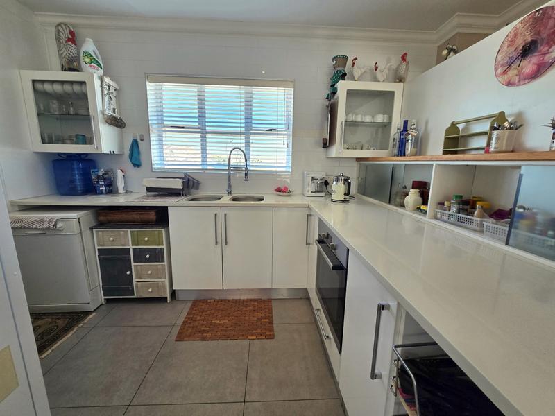 3 Bedroom Property for Sale in Britannia Bay Western Cape